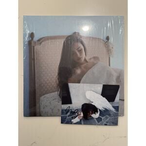 Signed Insert - Madison Beer Alternate Cover D2C Dusty Blue Locket Vinyl #1